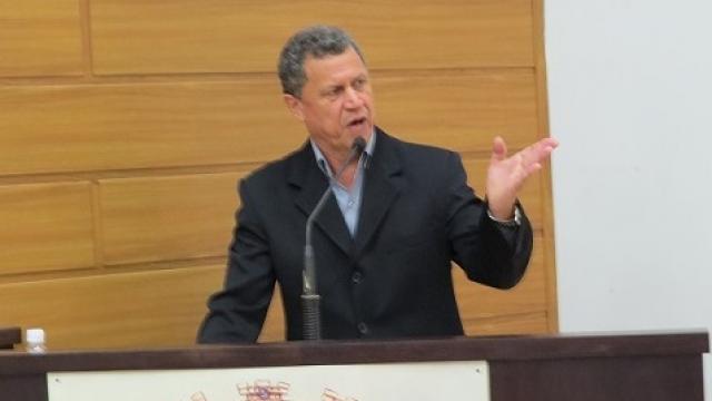 Vereador Cordeiro quer asfalto com durabilidade de dez anos